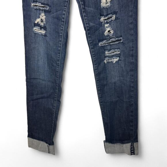 Itz Me USA Womens/Junior Cuffed Distressed Denim Jeans Size 9 Stretch Y2K - Picture 3 of 8